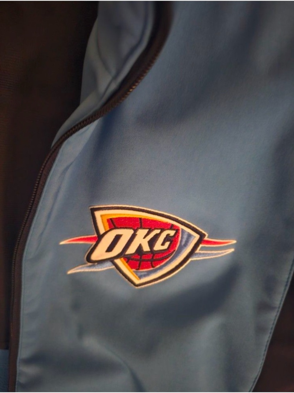 NBA Oklahoma City Thunder Light Blue and Navy Windbreaker Jacket - Picture 3 of 4